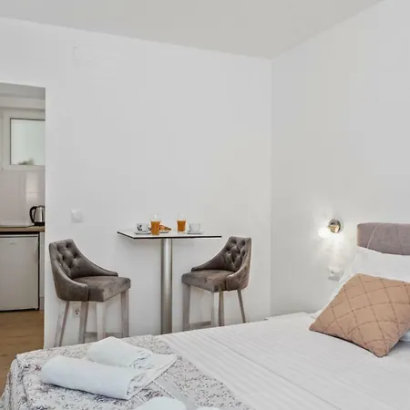 Apartmani Bruna Šibenik Esterno foto