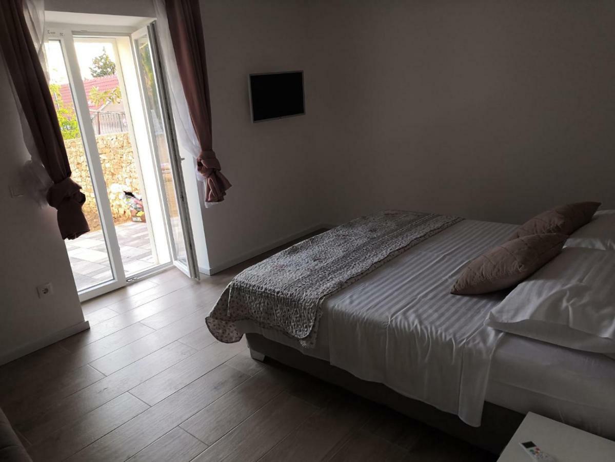Bruna Apartment